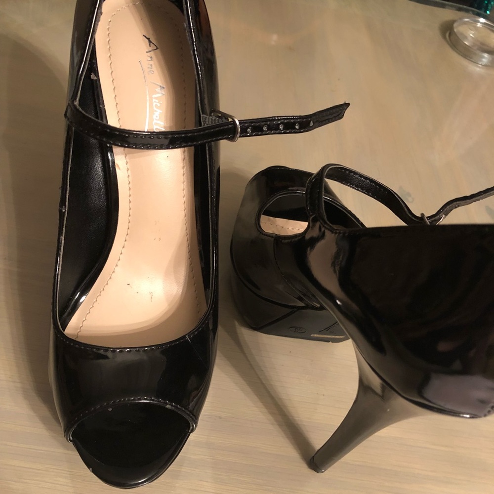 New Anne Michelle Heels Size 8